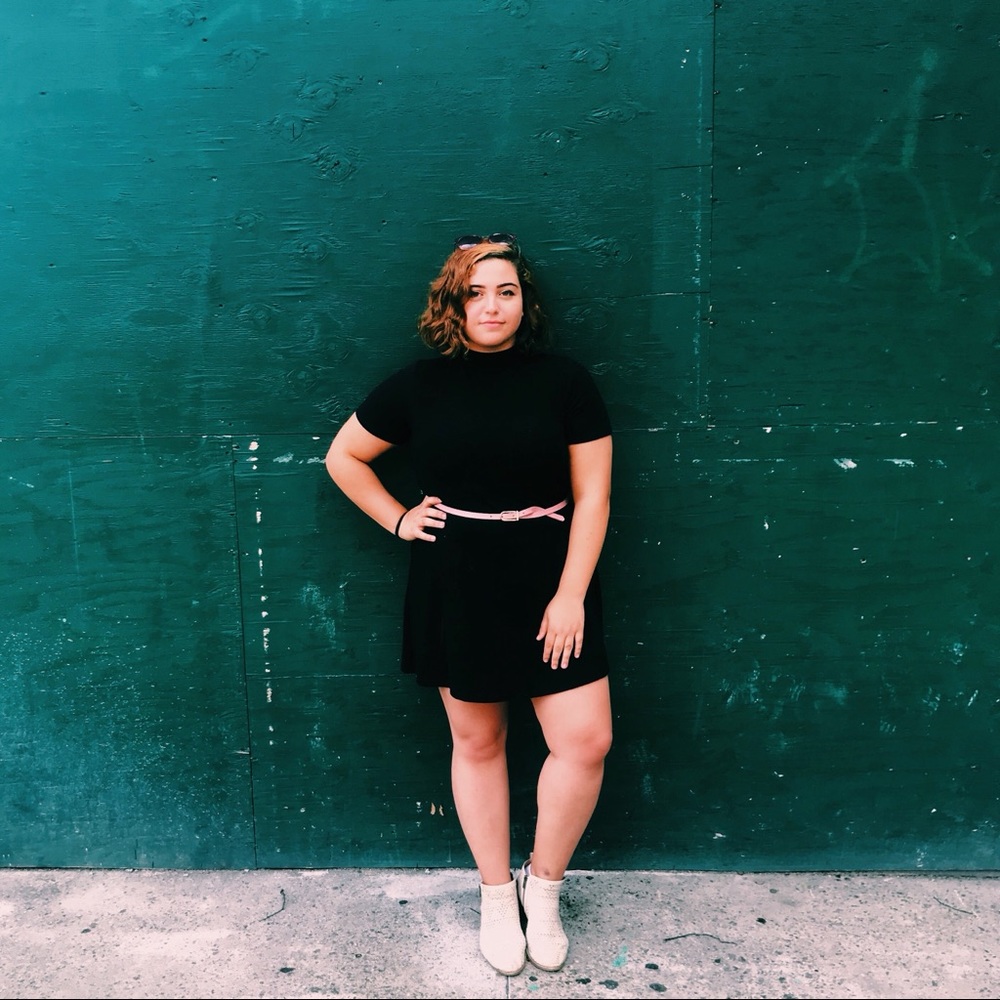 Meet your Posher, Alexia